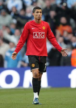 斯基拉：米兰不考虑用里奇换加蒂，提供了德温特或圣地亚哥（斯基拉：米兰拒绝用里奇交换加蒂，改以德温特或圣地亚哥作为筹码）