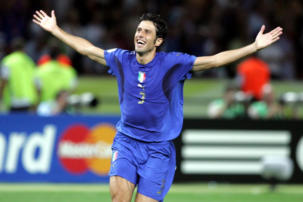 二象性，海港去年进96球刷中超纪录，今年丢44球刷冠军队纪录（海港两面性：去年96球创中超纪录，今年失44球成冠军队失球最多）