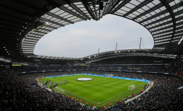 本泽马：姆巴佩需在重要时刻肩负使命，我不会在明年退役（本泽马：盼姆巴佩关键时刻挺身担当，否认明年退役）