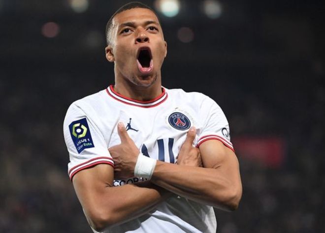 祝贺，王霜和陈晨入选2025国际足联年度最佳女足阵容候选名单