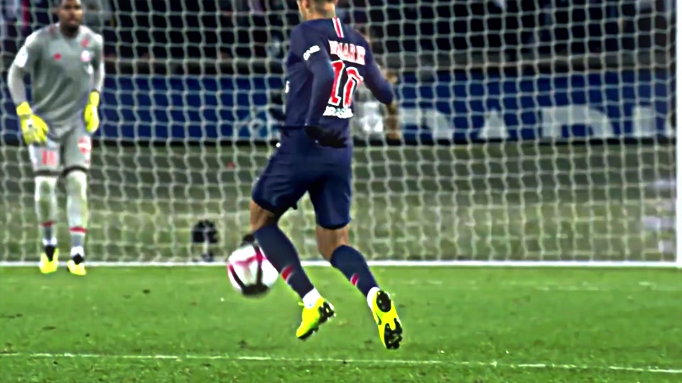 爱德华兹第三节7中5轰13分，带领森林狼追平比分