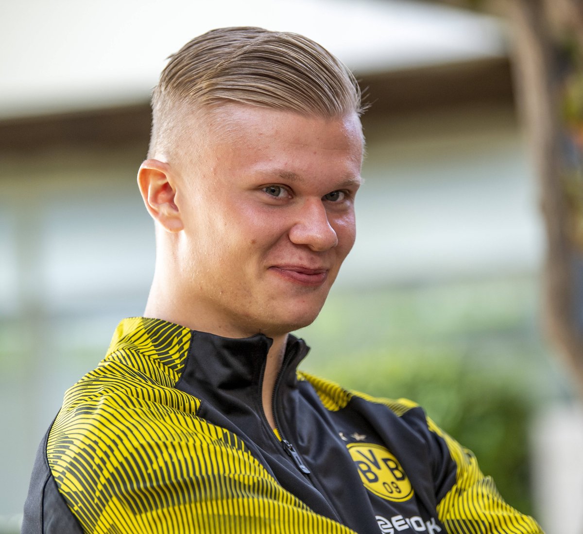 巴萨梅西自由球进球助球队领先